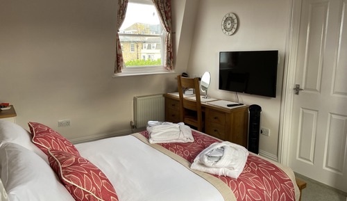 Superior Double Room, Ensuite, Sea View (Room 8)