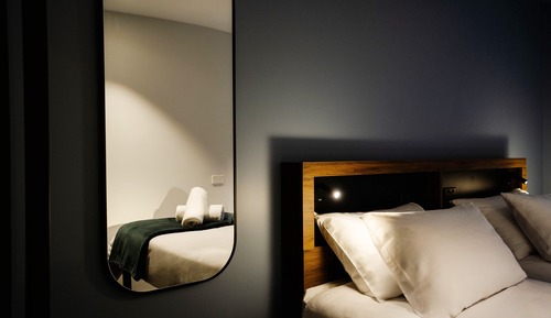 King Room Ensuite with lake view