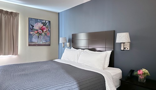 Deluxe Room, 1 King Bed