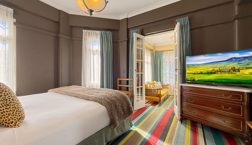 Royal Suite, 1 King Bed, Partial Ocean View