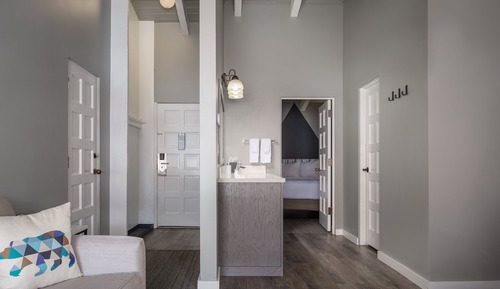 Suite, 1 King Bed, Fireplace (King Fireplace Suite)