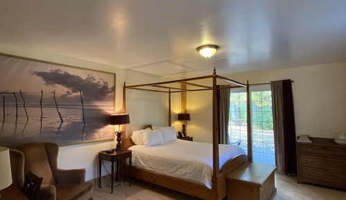 Standard Room, 1 Queen Bed