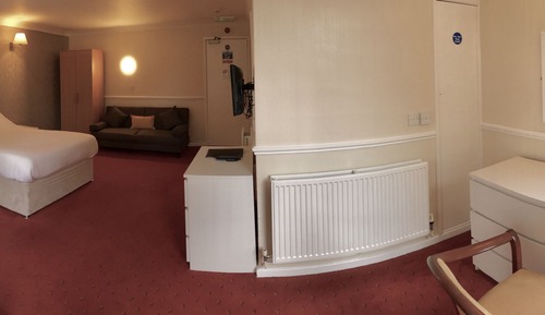 Family Room, 1 Double bed and 1 Bunk bed	