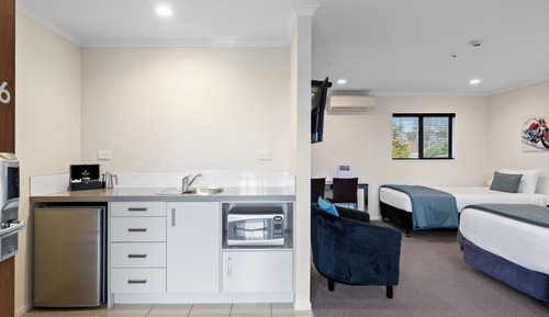 Executive Studio, Multiple Beds, Non Smoking, Kitchenette