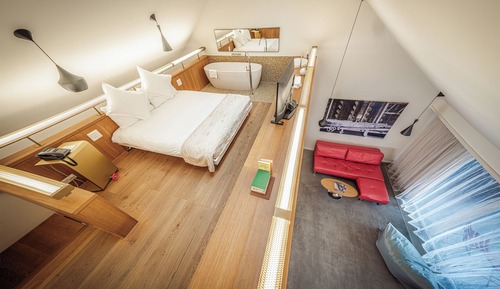 Gallery Suite, Balcony