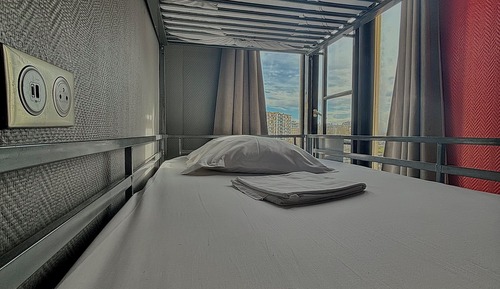 Economy room, female dormitory