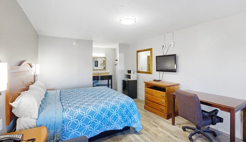 Room, 1 King Bed, Non Smoking