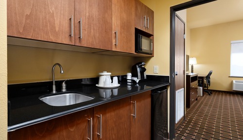 Suite, 1 King Bed