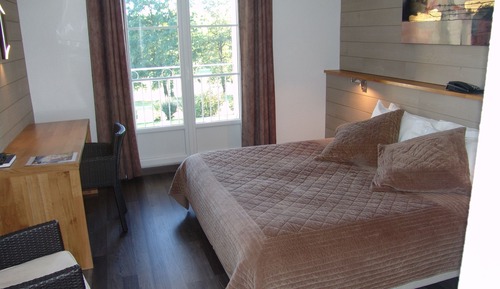 Twin Room, Golf View