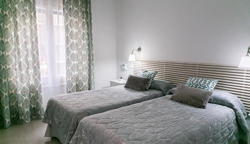 Twin Room, Shared Bathroom (Exterior)