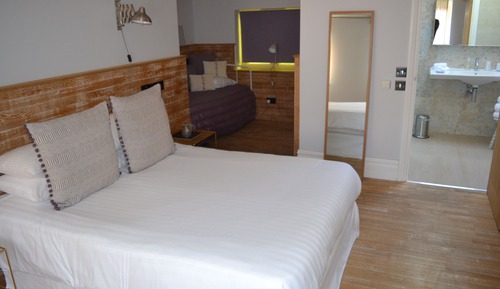 Family Room, Multiple Beds