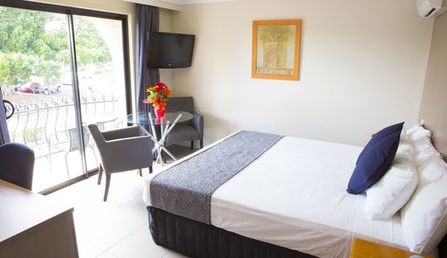 Executive Room, 1 Queen Bed, Kitchenette