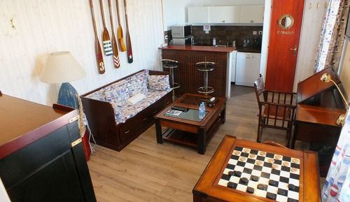 Apartment, Sea View (Alain Colas)