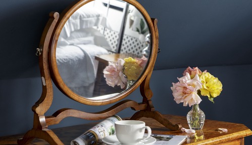 Classic Double Room, Ensuite, Garden View (The Blue Room)