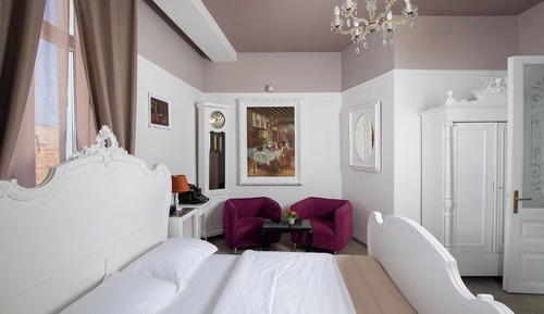 Superior Room (Vintage)