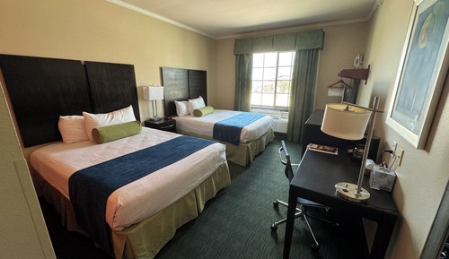 Standard Room, 2 Queen Beds, City View, Accessible