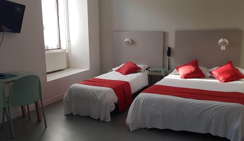 Comfort Triple Room, Courtyard View