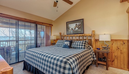 Deluxe Condo