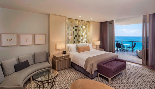 Grand Room, 1 King Bed, Ocean View (Mobility Accessible, Tub)