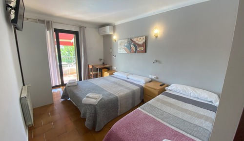 Triple Room
