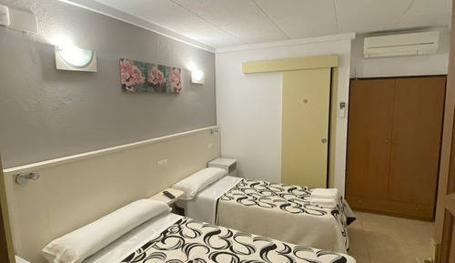 Family Room, 2 Bedrooms