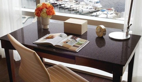 Two Double Beds City View Accessible