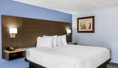 Room, 1 Queen Bed, Non Smoking