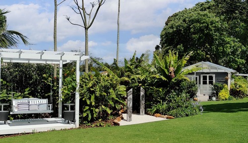 Romantic Cottage, 1 King Bed, Garden View, Garden Area