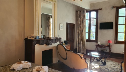 Luxury Double Room, Ensuite (Marquis)