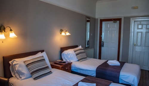 Comfort Room, 2 Twin Beds, Sea View