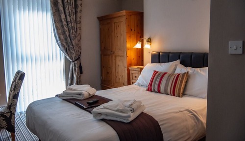 Comfort Room, 1 Double Bed, Mountain View