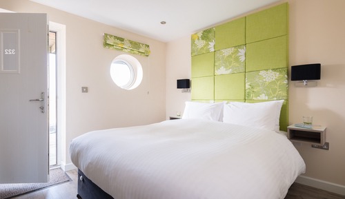 2 Berth Superior Lakeside Apartment