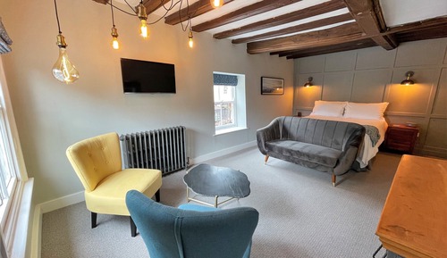 Exclusive Double Room, Ensuite (Church View)