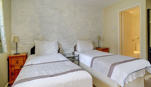 Twin Room, 2 Twin Beds, Ensuite