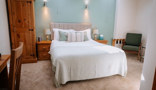 Superior Double Room, Ensuite, Garden View (King Bedroom, )