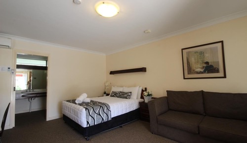 Deluxe Room, Non Smoking, Kitchenette (Deluxe Room-Q bed3.5 Star)