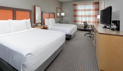 Room, 2 Queen Beds, Accessible, Non Smoking (Mobility/Hearing, Bathtub w/Grab bars)