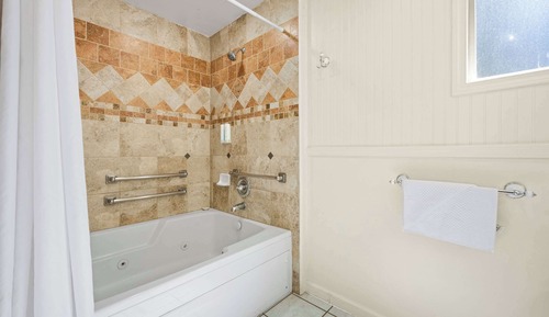 Suite, 1 King Bed, Non Smoking