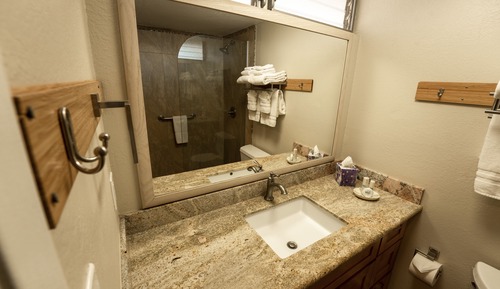 Superior Studio, 1 King Bed, Full Kitchen, Private Bathroom, Ocean View (Non Smoking)