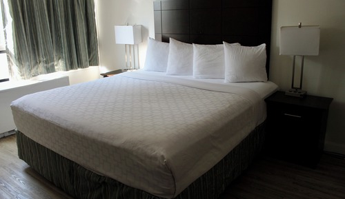 Suite, 1 King Bed, Non Smoking