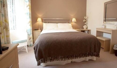 Comfort Double Room, Ensuite (Apple Blossom)