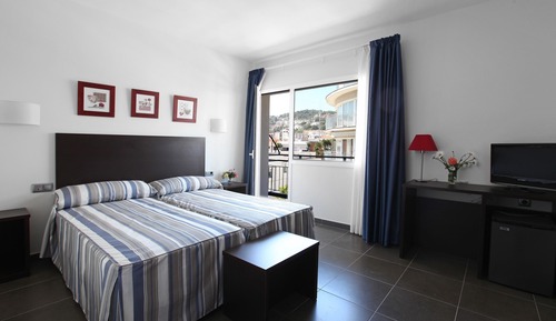 Superior Double Room, City View