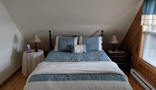 Standard Chalet, 2 Bedrooms, Kitchen, Mountain View