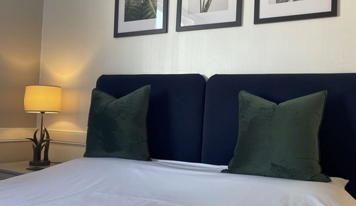 Double Room (Room 5)