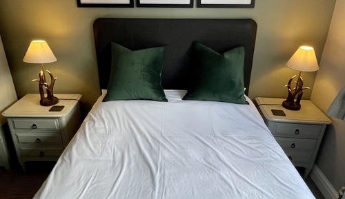 Double Room (Room 6)