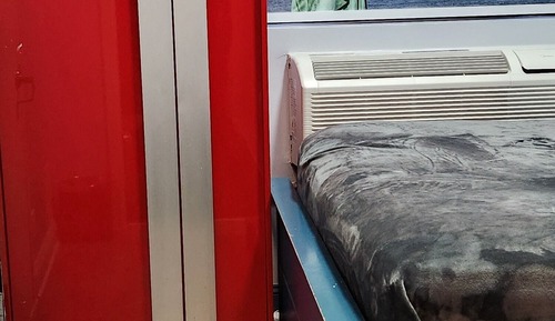 Queen Accessible Room