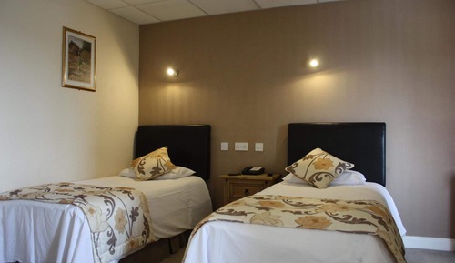 Twin Room, 2 Twin Beds