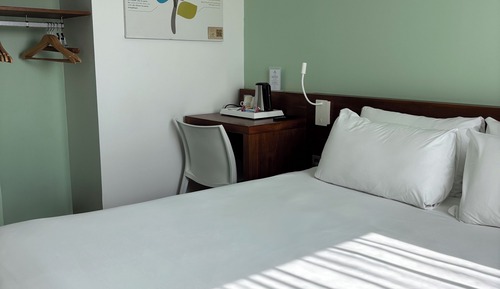 Standard Room, 1 Queen Bed, Non Smoking
