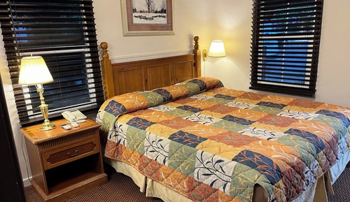 Standard Room, 1 King Bed