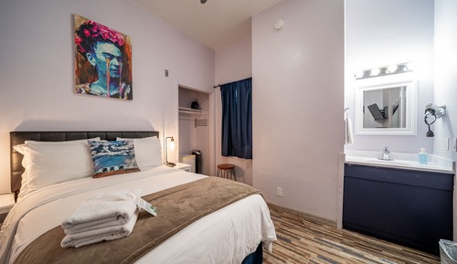Double Room Shared Bathroom